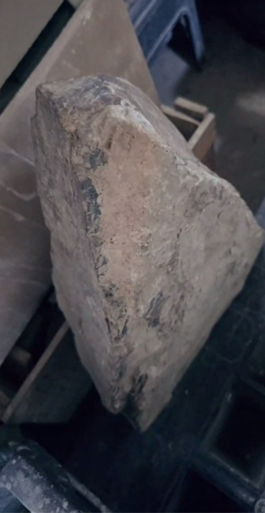 Ohira Uchigumori (Finishing Whetstone), Karasu (Crow Pattern), 871g from Ohira Mine, Kyoto