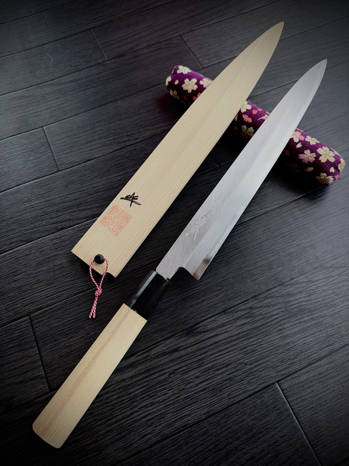 Goh Umanosuke Yoshihiro 270mm Yanagiba - White #2 (Shirogami #2) Kasumi Finish with Saya