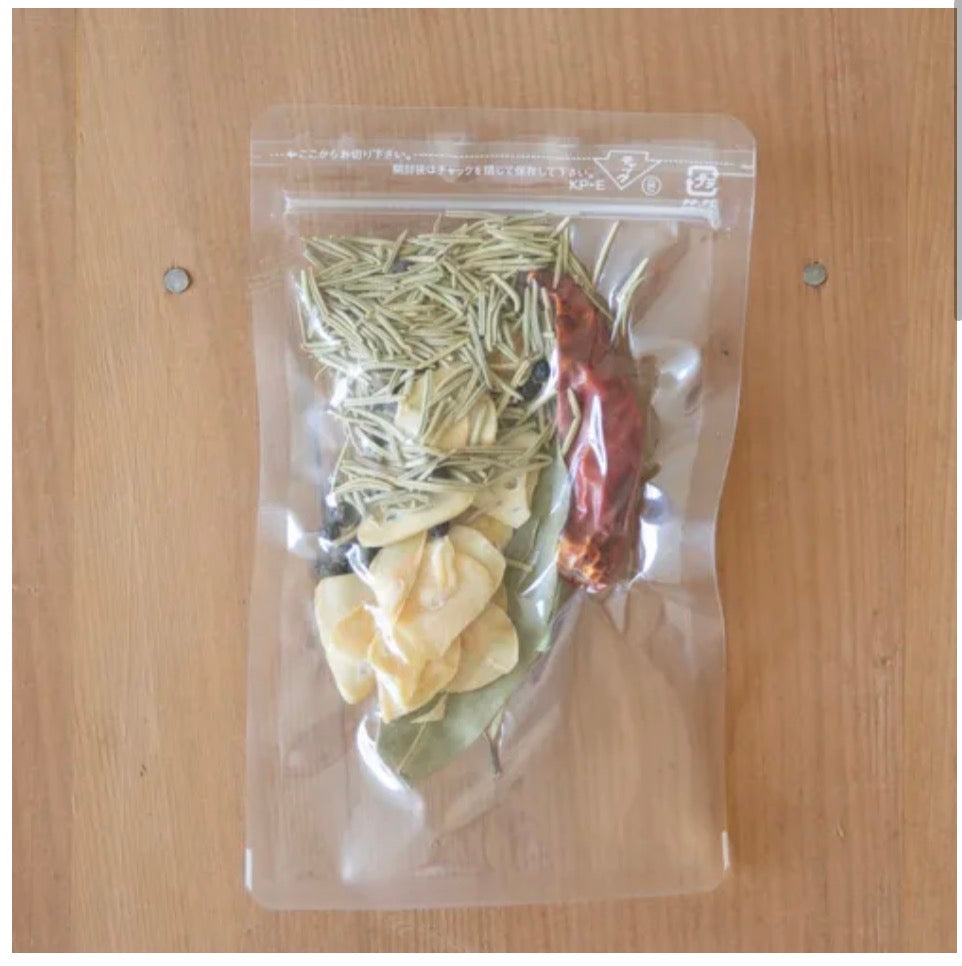 Fragrant Soy Sauce Infusion Kit — Umami Dashi & Herb Garlic Set